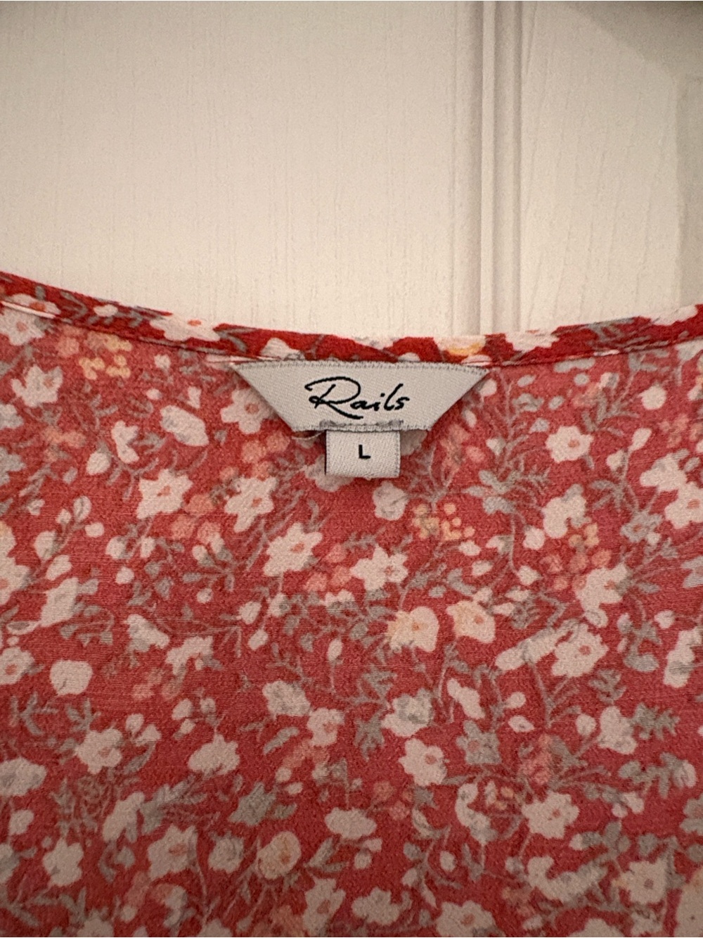Rails Anika Red Ditsy Floral V-Neck Ruffle Mini Dress - Picture 6 of 9
